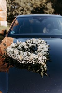 Blumenherz f&uuml;r das Brautauto